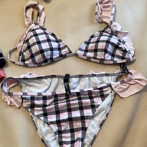 Hot topic bathing suit, top and bottoms are size XL.